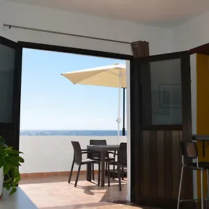 https://casa-de-la-playa-punta-mujeres.in-canary-islands.com